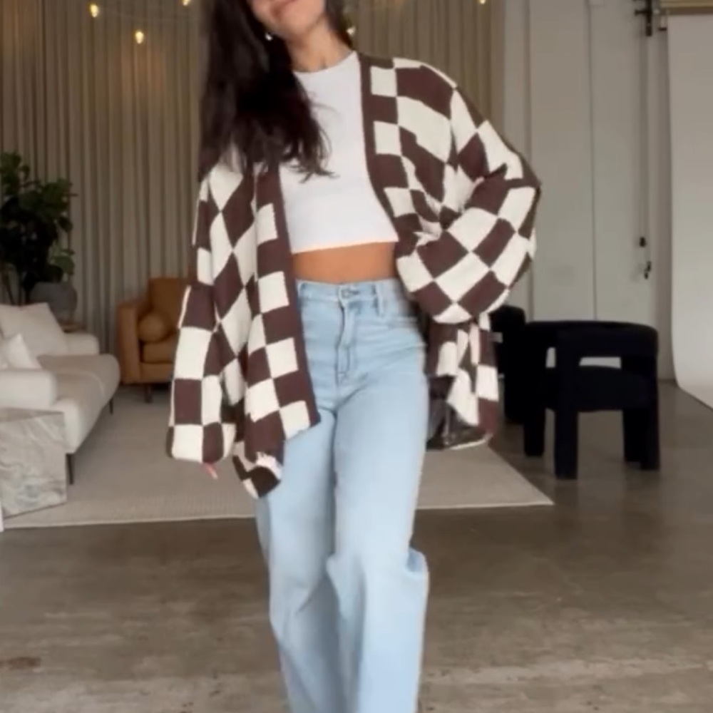 Boutique checkered oversized cardigan - Picture 3 of 7